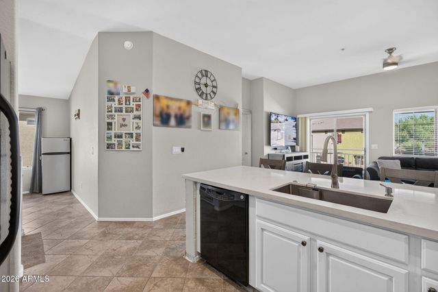 2725 E MINE CREEK Road 2020, Phoenix, AZ 85024