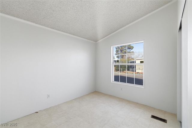 91 West Yukon Street, Pahrump, NV 89048