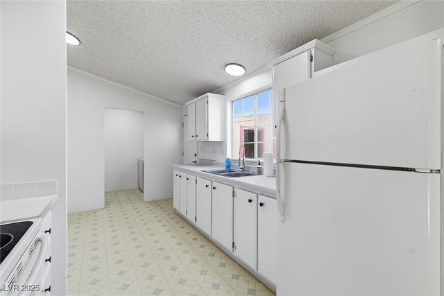 91 West Yukon Street, Pahrump, NV 89048