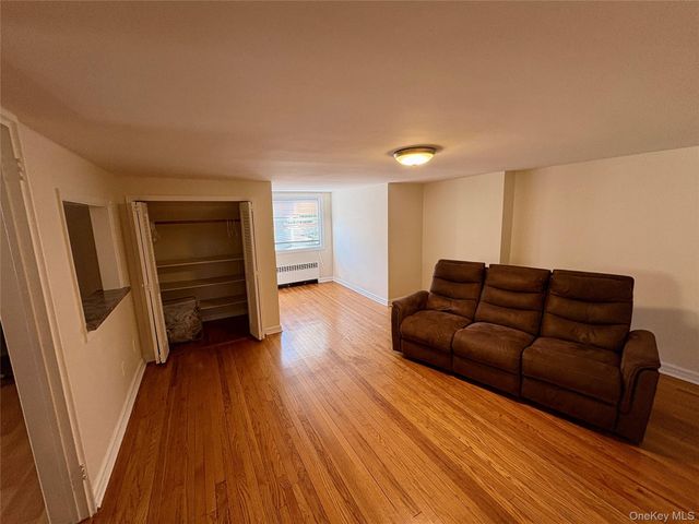 17 Dalton Road, Yonkers, NY 10701