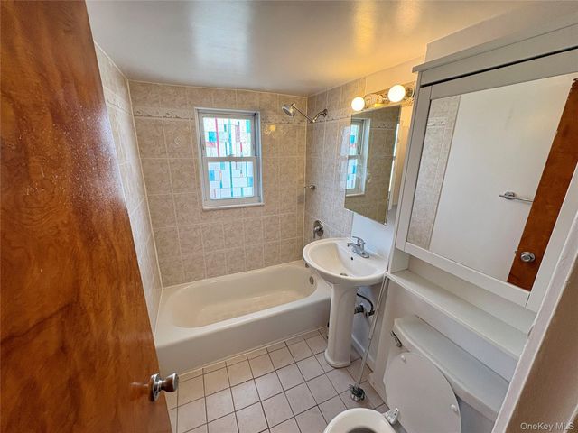 17 Dalton Road, Yonkers, NY 10701