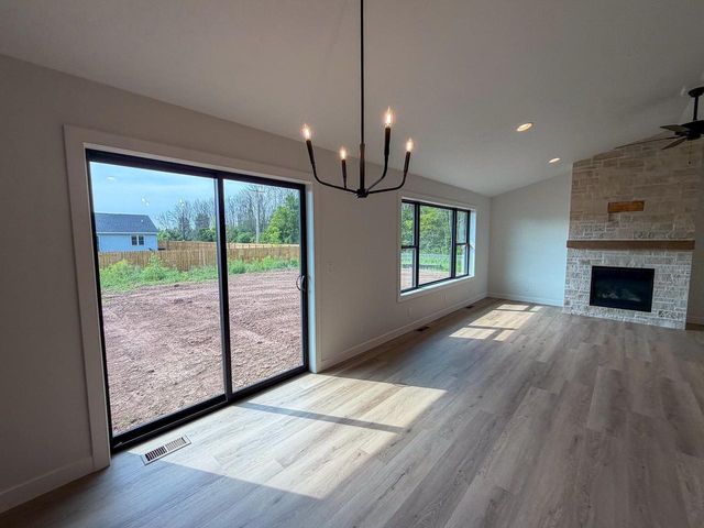 N8891 KILLARNEY WAY, Appleton, WI 54952