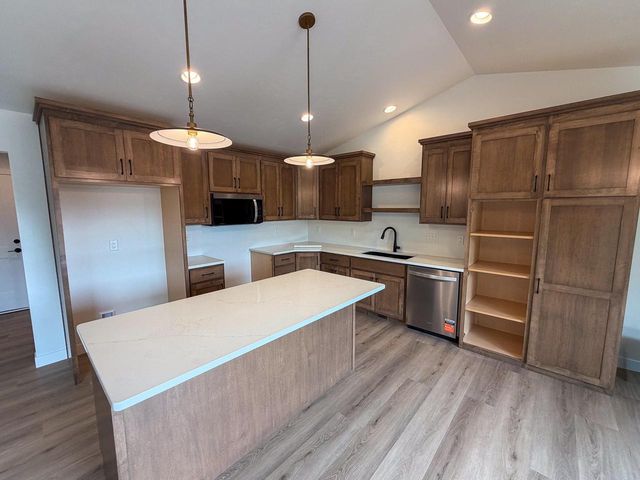 N8891 KILLARNEY WAY, Appleton, WI 54952