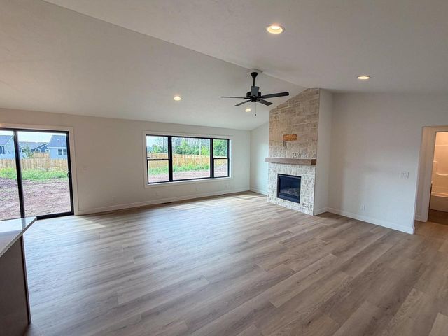 N8891 KILLARNEY WAY, Appleton, WI 54952