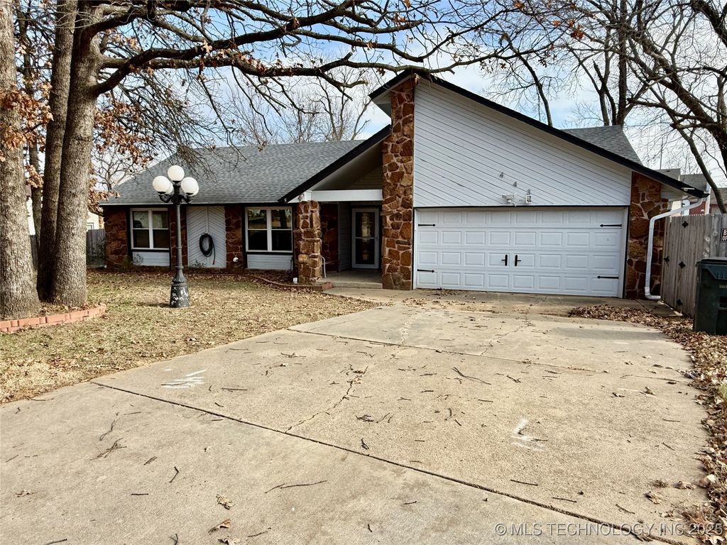 443 Shadow Lane, Sapulpa, OK 74066