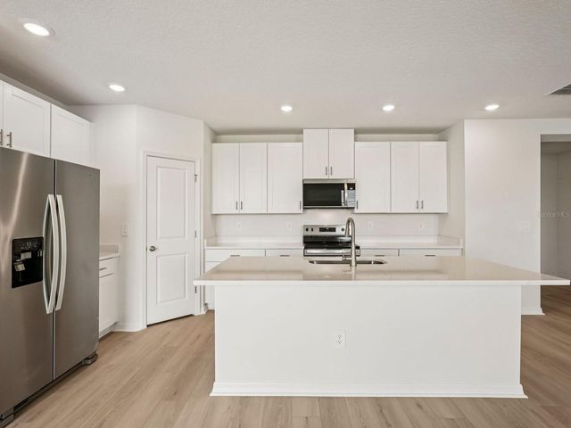 10417 ABUNDANCE GROVE WAY, Parrish, FL 34219