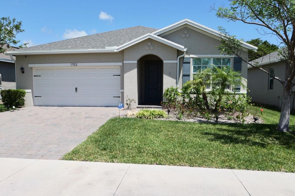1753 NE White Pine Terrace, Jensen Beach, FL 34957