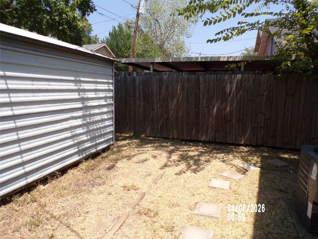 10327 WHITINGHAM Drive, Dallas, TX 75227