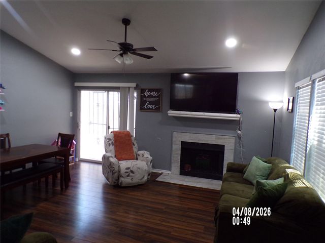 10327 WHITINGHAM Drive, Dallas, TX 75227