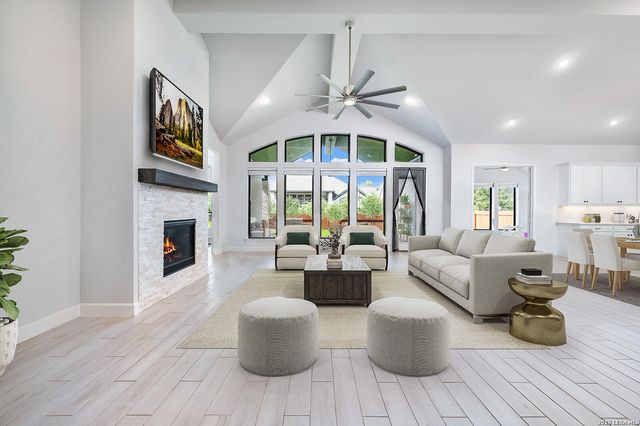 10006 Sarah Pl, Boerne, TX 78006