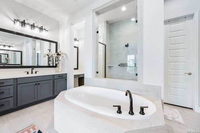 10006 Sarah Pl, Boerne, TX 78006