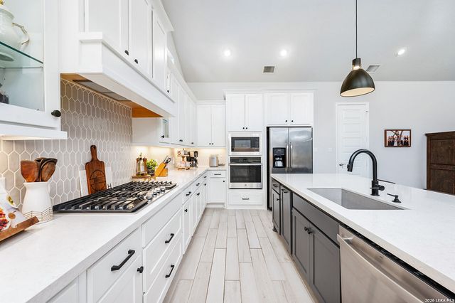 10006 Sarah Pl, Boerne, TX 78006