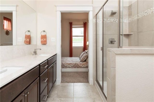 710 Arrow Point DR 16, Cedar Park, TX 78613