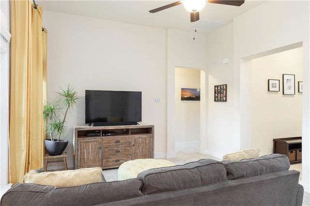 710 Arrow Point DR 16, Cedar Park, TX 78613