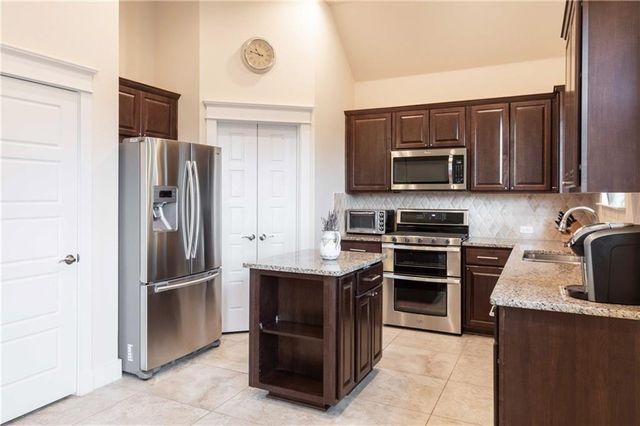 710 Arrow Point DR 16, Cedar Park, TX 78613