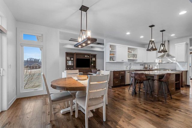 2875 STONE CREEK CIRCLE, Suamico, WI 54313