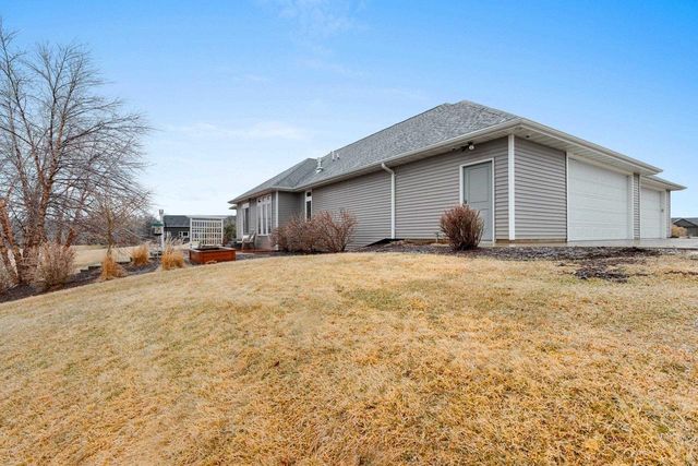 2875 STONE CREEK CIRCLE, Suamico, WI 54313