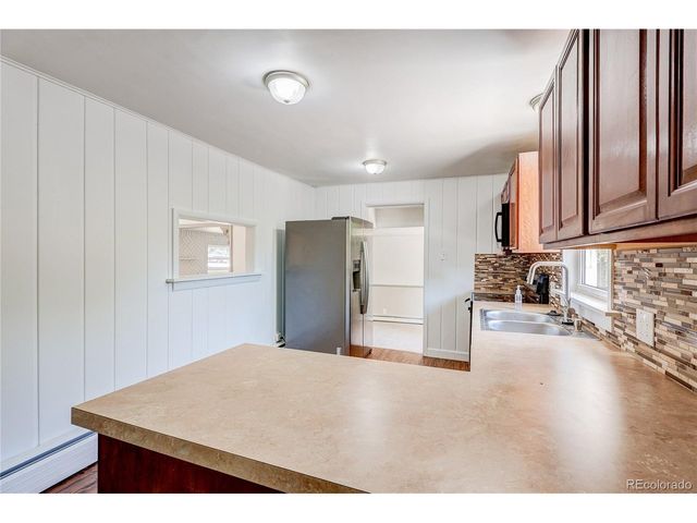 240 22nd Avenue Ct, Greeley, CO 80631
