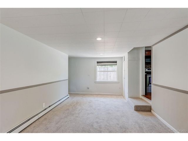 240 22nd Avenue Ct, Greeley, CO 80631