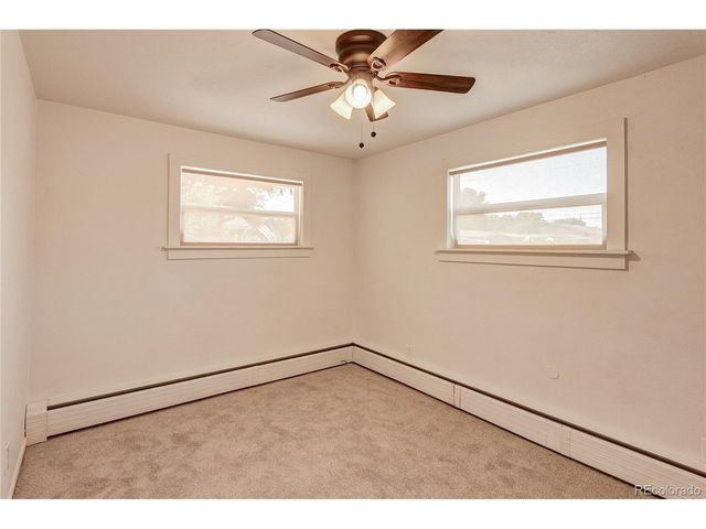 240 22nd Avenue Ct, Greeley, CO 80631