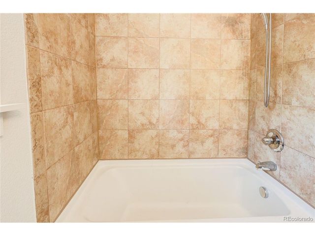 240 22nd Avenue Ct, Greeley, CO 80631