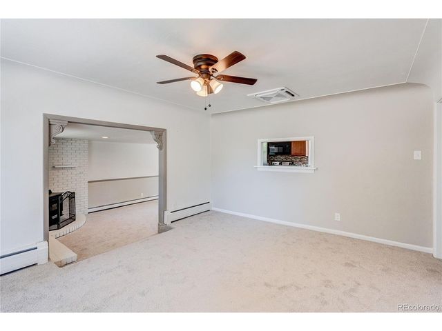 240 22nd Avenue Ct, Greeley, CO 80631