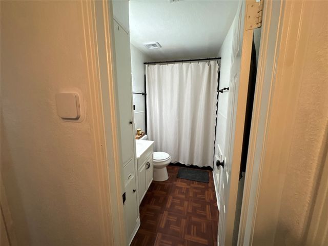 2454 Lea Crest Drive, Dallas, TX 75216