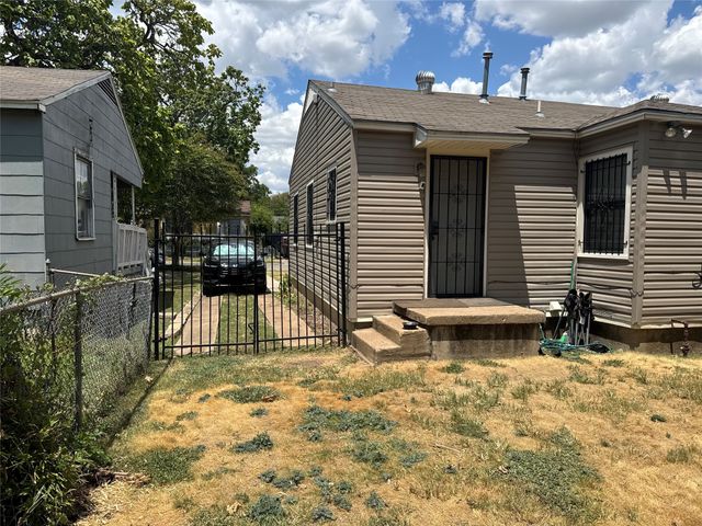 2454 Lea Crest Drive, Dallas, TX 75216