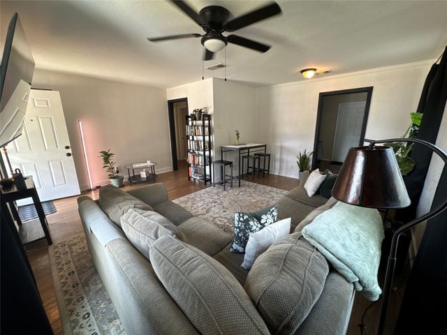 2454 Lea Crest Drive, Dallas, TX 75216