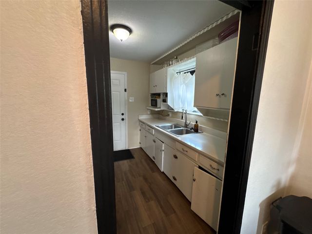 2454 Lea Crest Drive, Dallas, TX 75216