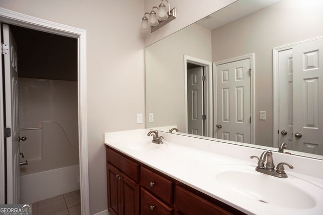 6520 Riada Court, Mcdonough, GA 30253