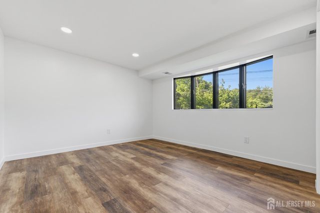 12 Daniel Road, Spotswood, NJ 08884