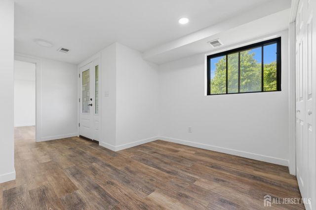 12 Daniel Road, Spotswood, NJ 08884