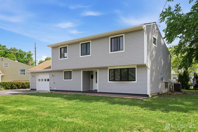 12 Daniel Road, Spotswood, NJ 08884