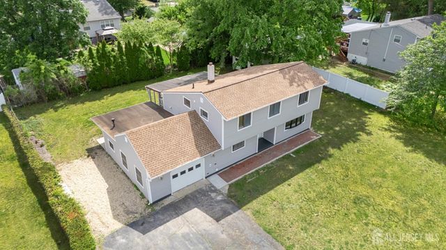 12 Daniel Road, Spotswood, NJ 08884