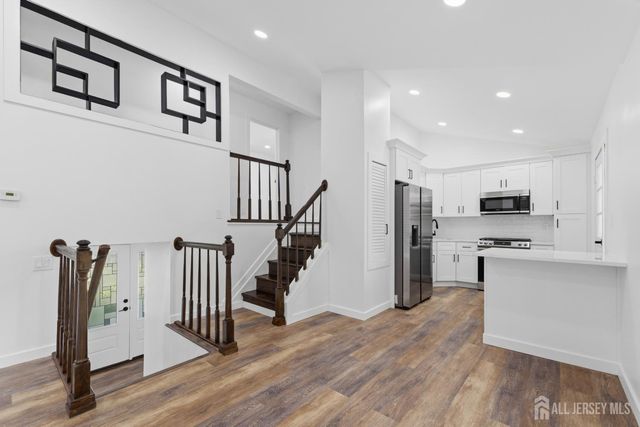 12 Daniel Road, Spotswood, NJ 08884