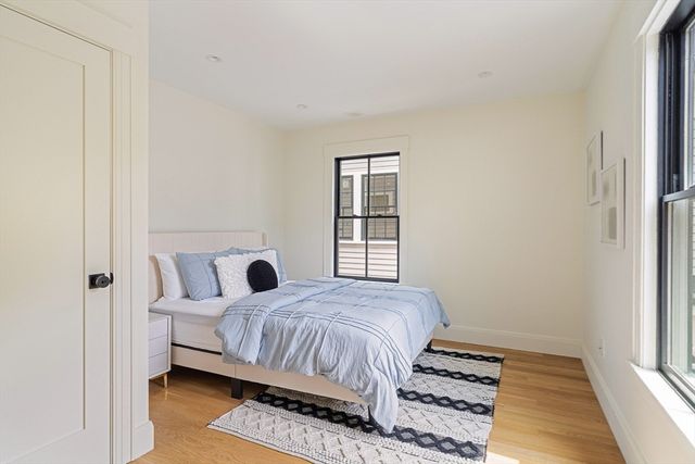 11 Mt. Auburn Street 11, Cambridge, MA 02138