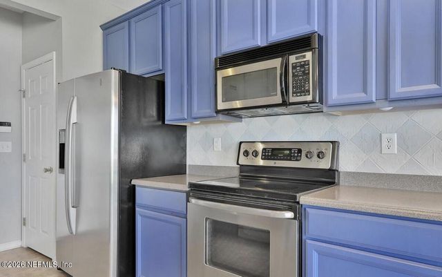 11225 N CASTLEMAIN Circle, Jacksonville, FL 32256