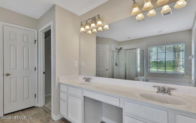 11225 N CASTLEMAIN Circle, Jacksonville, FL 32256
