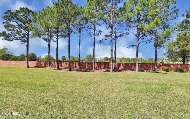 11225 N CASTLEMAIN Circle, Jacksonville, FL 32256