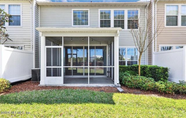 11225 N CASTLEMAIN Circle, Jacksonville, FL 32256