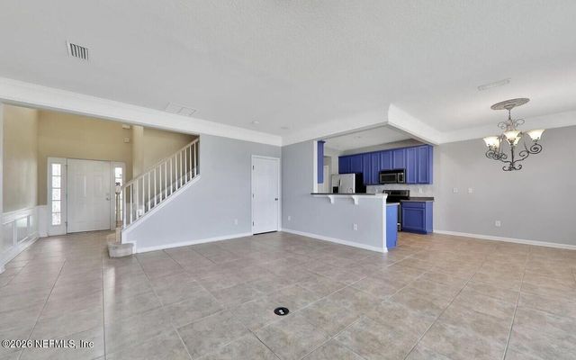 11225 N CASTLEMAIN Circle, Jacksonville, FL 32256