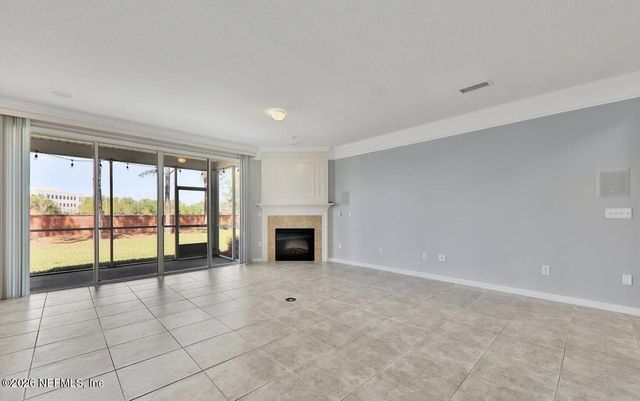 11225 N CASTLEMAIN Circle, Jacksonville, FL 32256