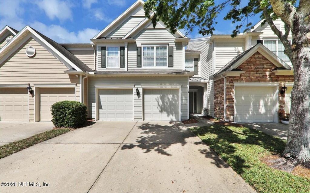 11225 N CASTLEMAIN Circle, Jacksonville, FL 32256