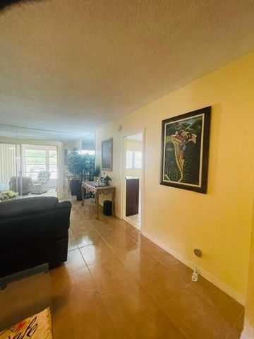 1015 Country Club Drive 307, Margate, FL 33063
