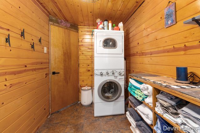 259 Ivason Drive, Stanton, MI 48888