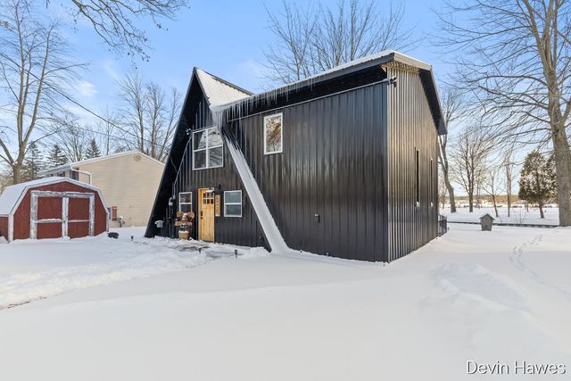 259 Ivason Drive, Stanton, MI 48888