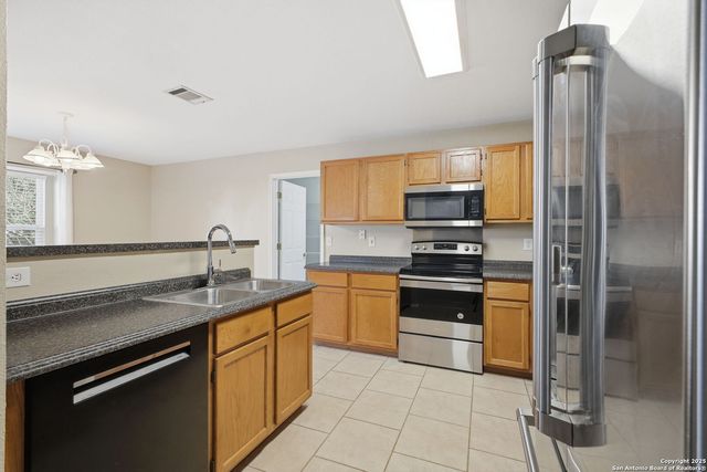 510 Limestone Flat, San Antonio, TX 78251