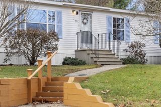 53 Oak Drive, North Hampton, NH 03862