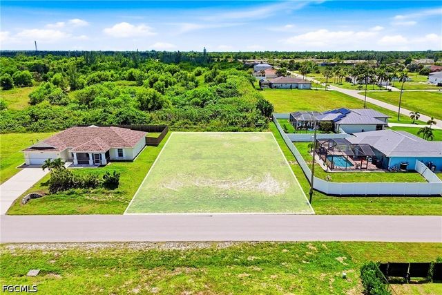3518 NW 39th LN, Cape Coral, FL 33993